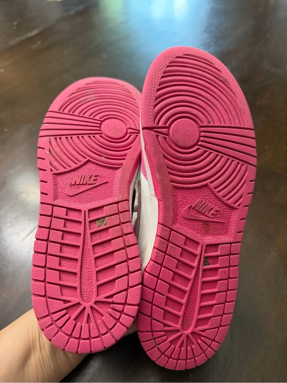 Nike Size 3 Youth Sneakers - Picture 6 of 7